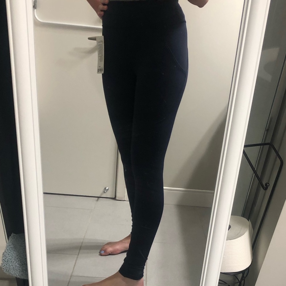 NWT Size 4 28” Lululemon True Navy Leggings